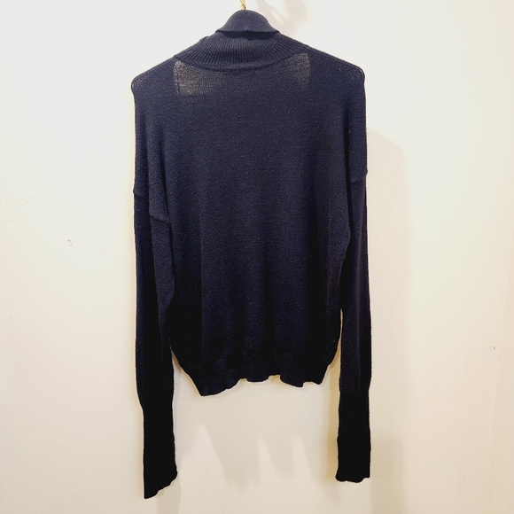 CYRUS Black VNeck Turf Long Sleeves Sweater size M - Picture 5 of 10